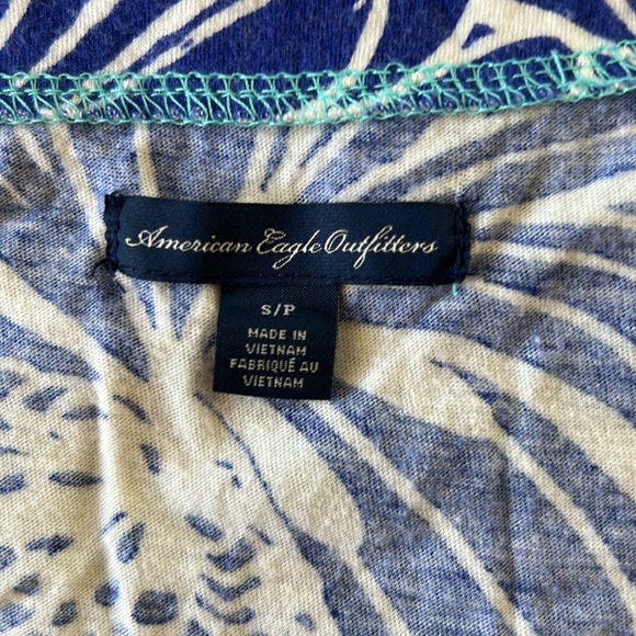 AMERICAN EAGLE flowy top size S - Picture 2 of 2
